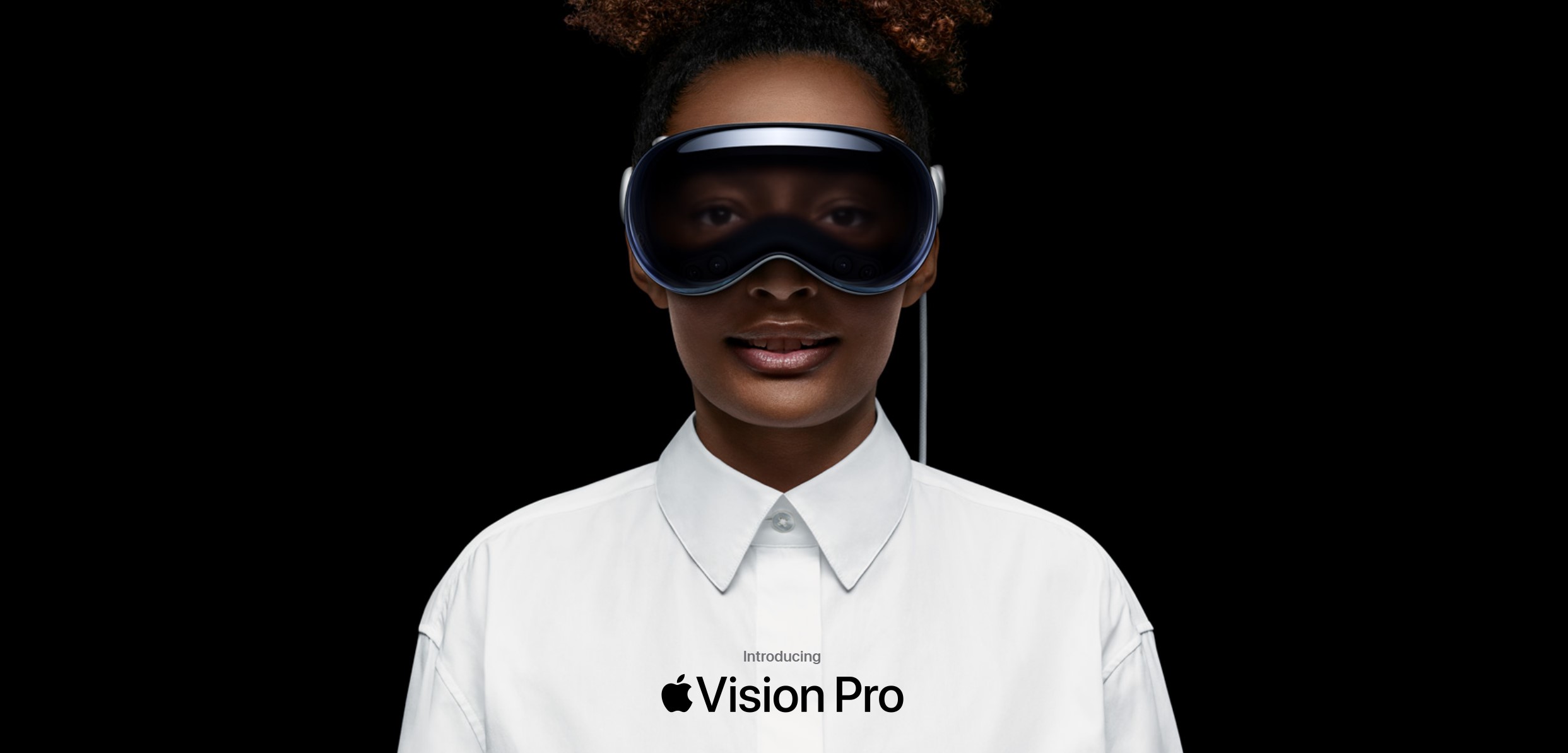 Apple Vision Pro: Unleashing the Future of Mixed Reality